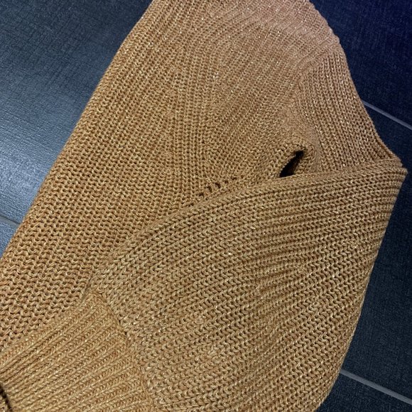 H&M Wide Sleeve Metallic Camel Knit Sweater - Picture 10 of 11